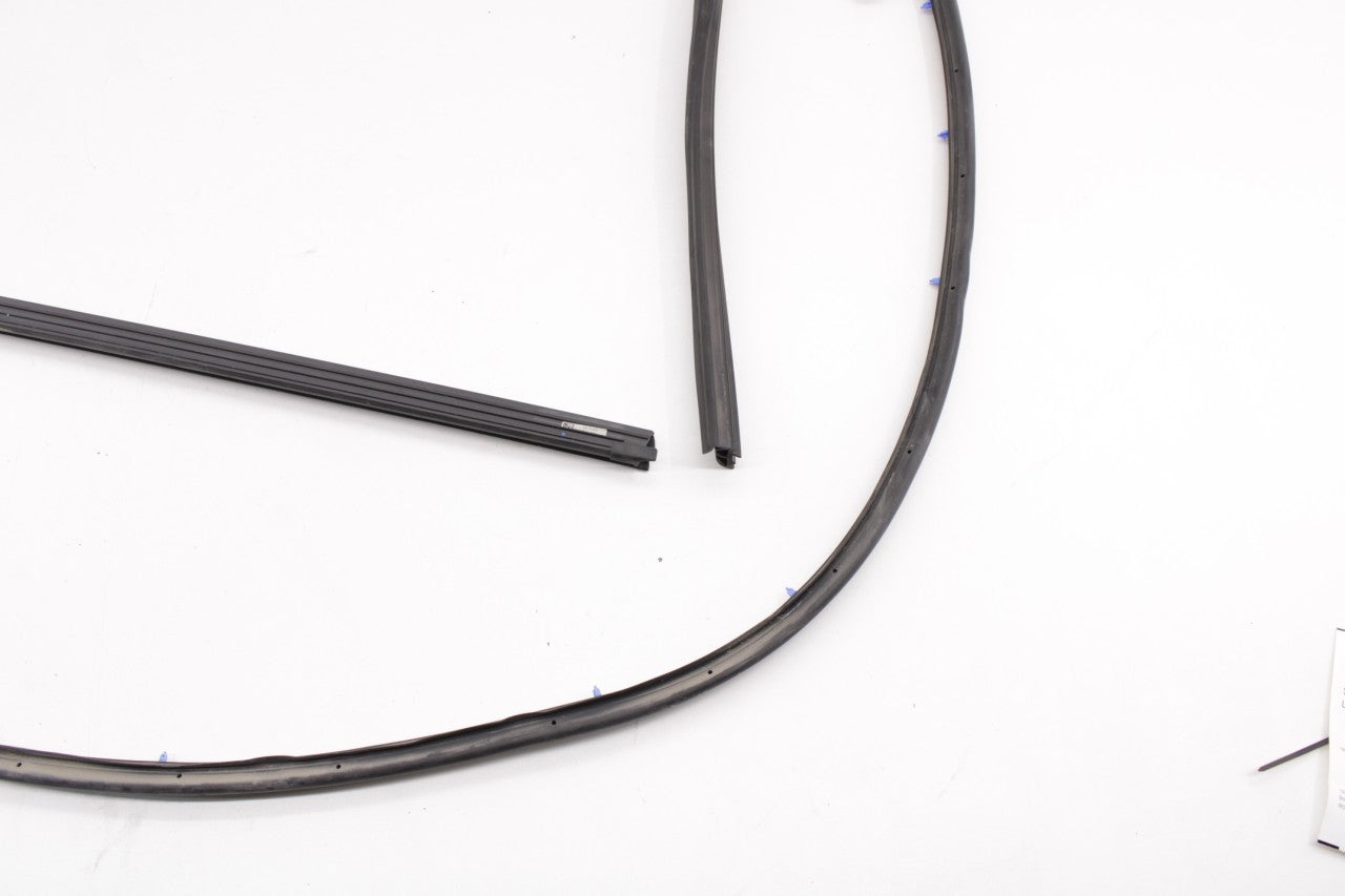 2021-2024 Kia K5 GT-Line Rear Right Side Door Weatherstrip Set 83140L3000 OEM - Alshned Auto Parts