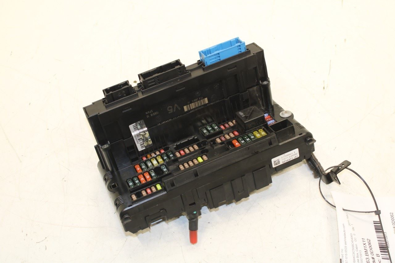 2010-2012 BMW 750Li xDrive 4.4L AWD Front Power Distribution Fuse Relay Block - Alshned Auto Parts