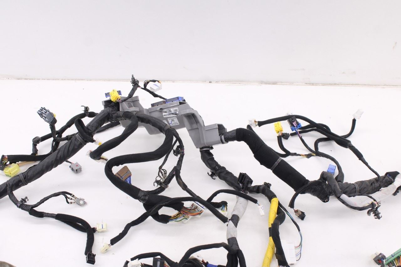 2021-23 Hyundai Santa Fe SEL Dash Instrument Panel Wire Harness 91110-S2972 OEM3
