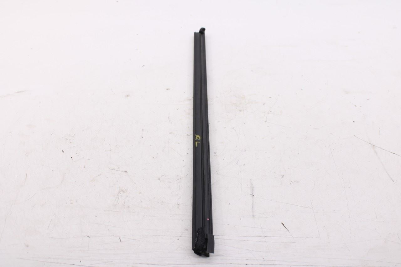 20-26 Hyundai Palisade Limited AWD Rear Left Door Molding Belt Weatherstrip Set19