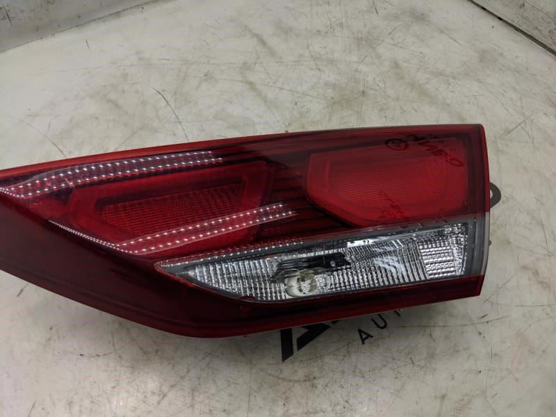 16-18 Hyundai Elantra SE 2.0L Rear Right Side Inner Tail Light Lamp 92404-F30009