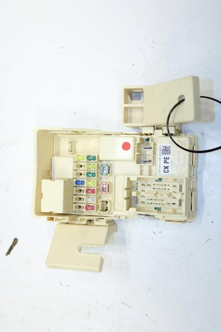 2022-2023 Kia Stinger GT1 3.3L AWD Rear Trunk Junction Fuse Box 91957-J5010 OEM - Alshned Auto Parts