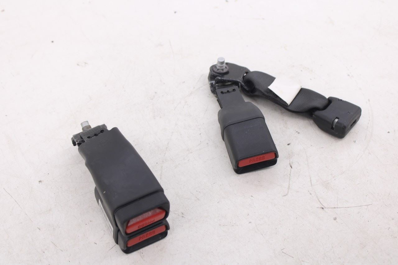 2017-21 Subaru Impreza Limited Rear Right Left Side 2nd Row Seat Belt Buckle Set12