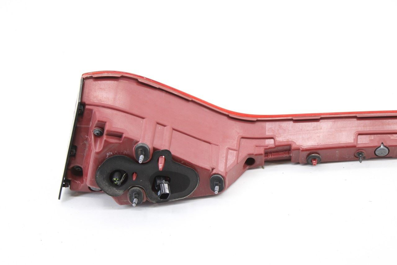 2018-2021 KIA Stinger GT2 AWD Rear Center Third Brake Light Lamp 92403-J5020 OEM - Alshned Auto Parts
