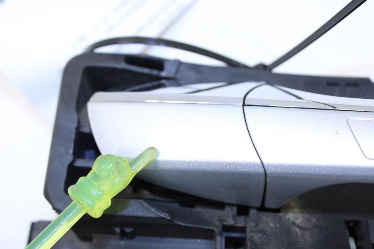 07-11 Mercedes-Benz S550 Front Right Door Exterior Handle 221-760-10-70-9999 OEM - Alshned Auto Parts