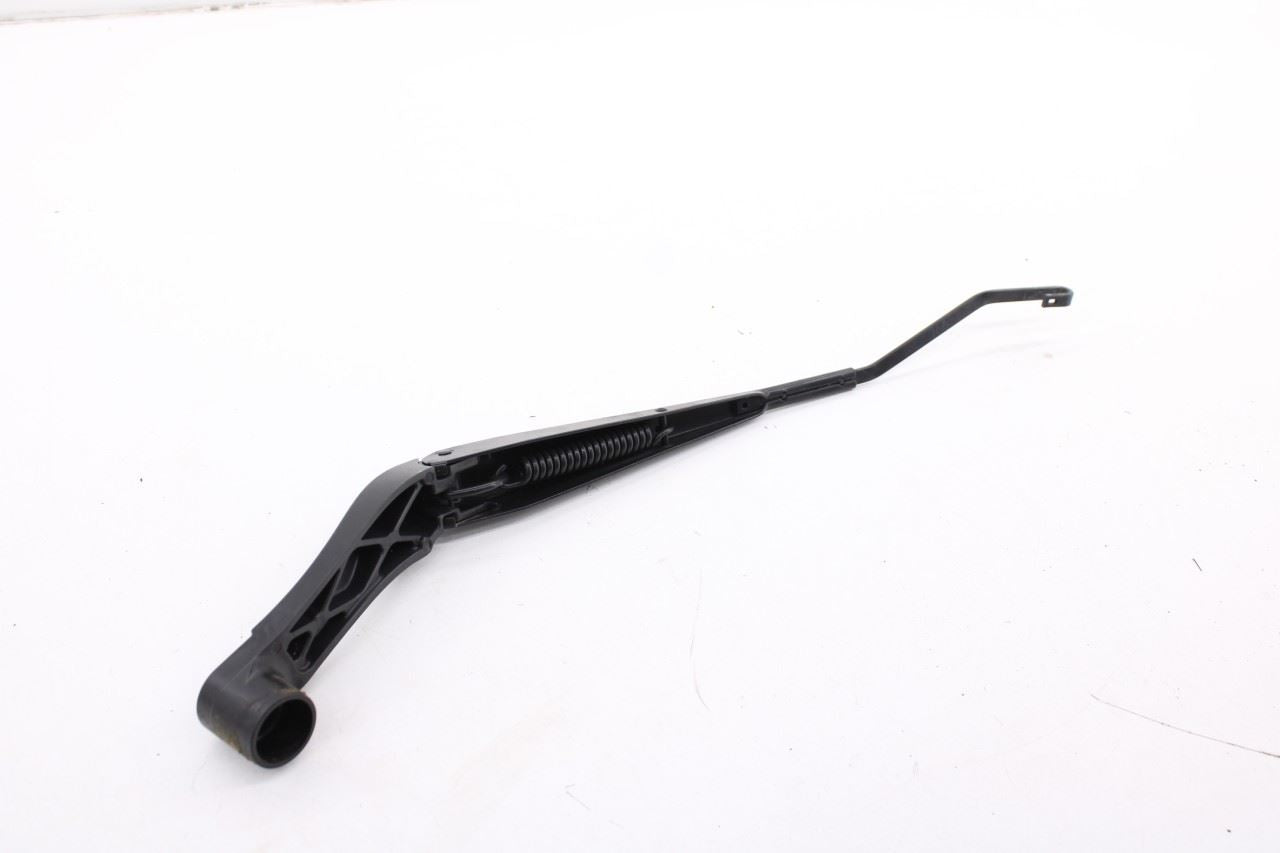 18-2024 Chevrolet Equinox LT Front Left and Right Side Windshield Wiper Arm OEM4