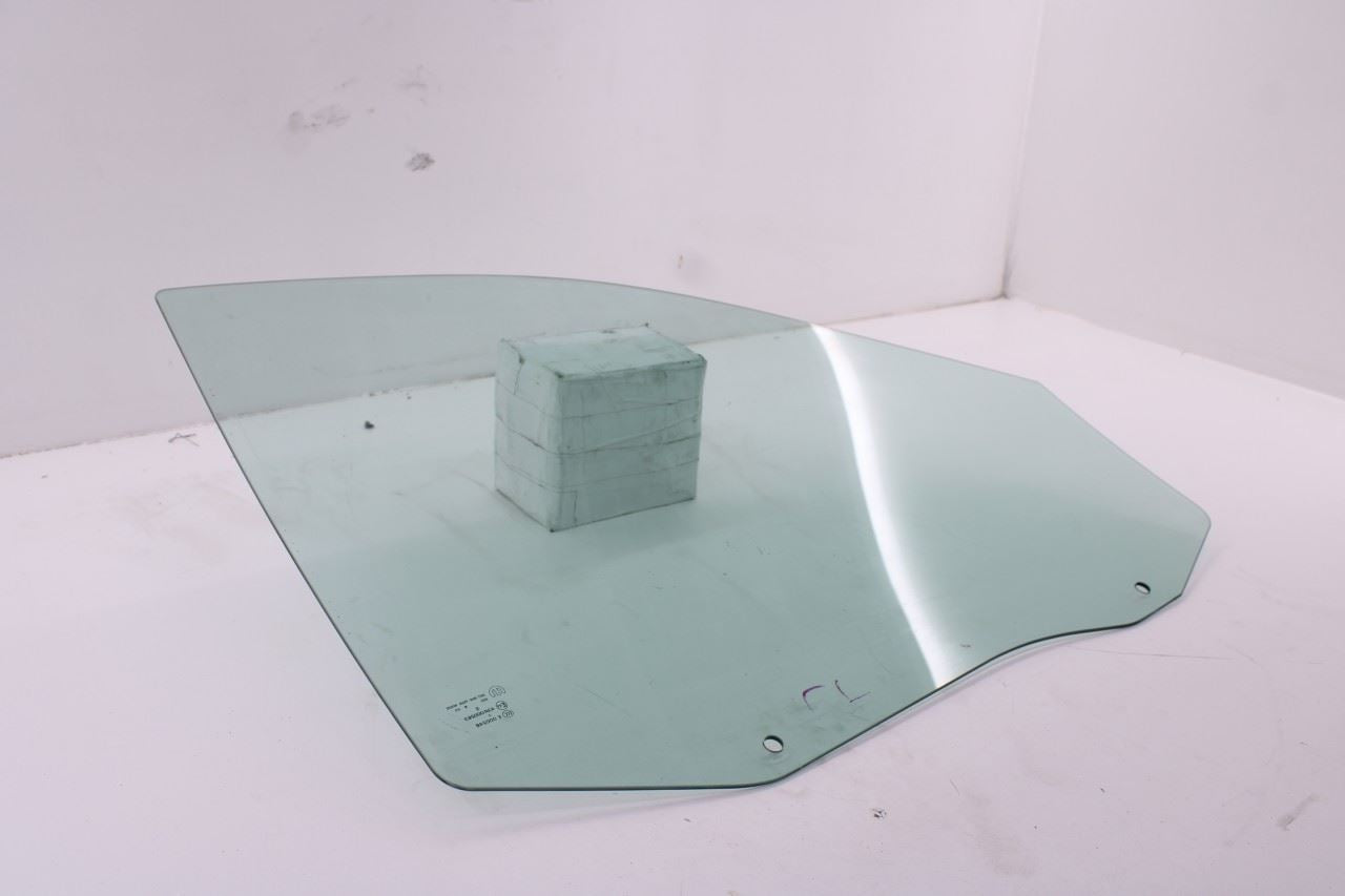 2008-2020 Dodge Grand Caravan GT Front Left Door Window Movable Glass 4894611AB6