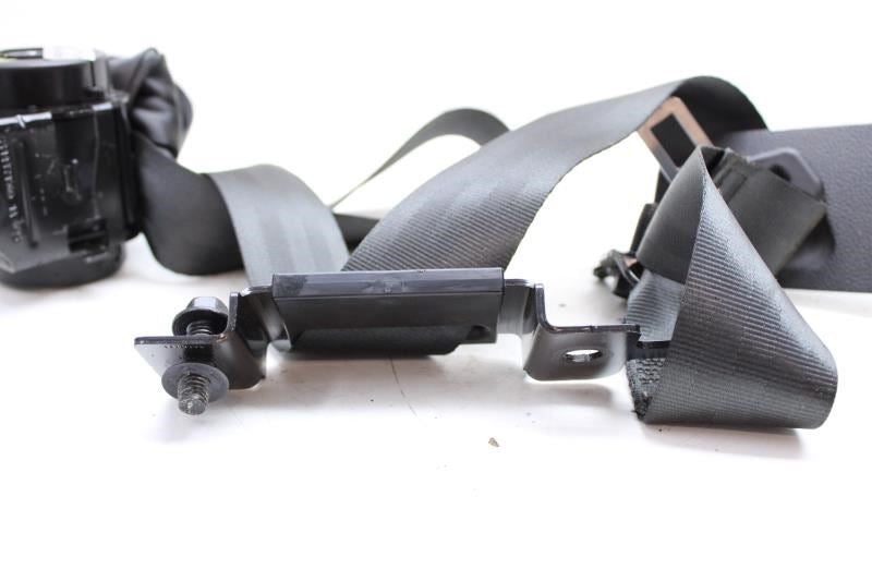 18-23 Ford Mustang GT 5.0L Rear Passenger Right Side 2nd Row Seat Belt Retractor2