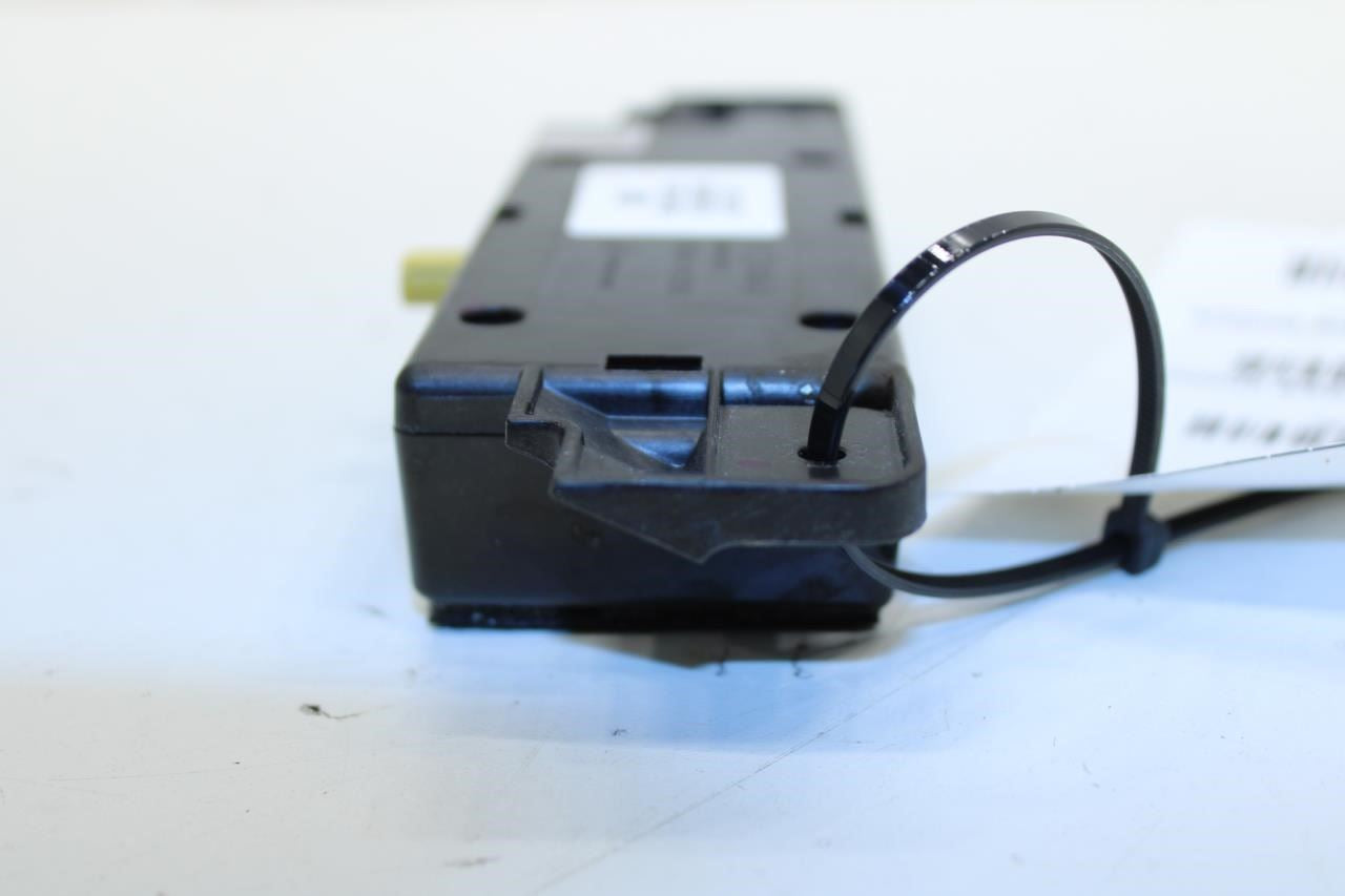 2019-2020 Hyundai Santa Fe Limited GPS Antenna Control Module 96240-S2000 OEM - Alshned Auto Parts