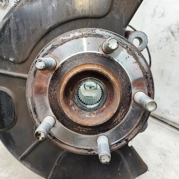 2011-2015 Jeep Grand Cherokee Front Left Spindle Knuckle Hub 68022629AD OEM - Alshned Auto Parts