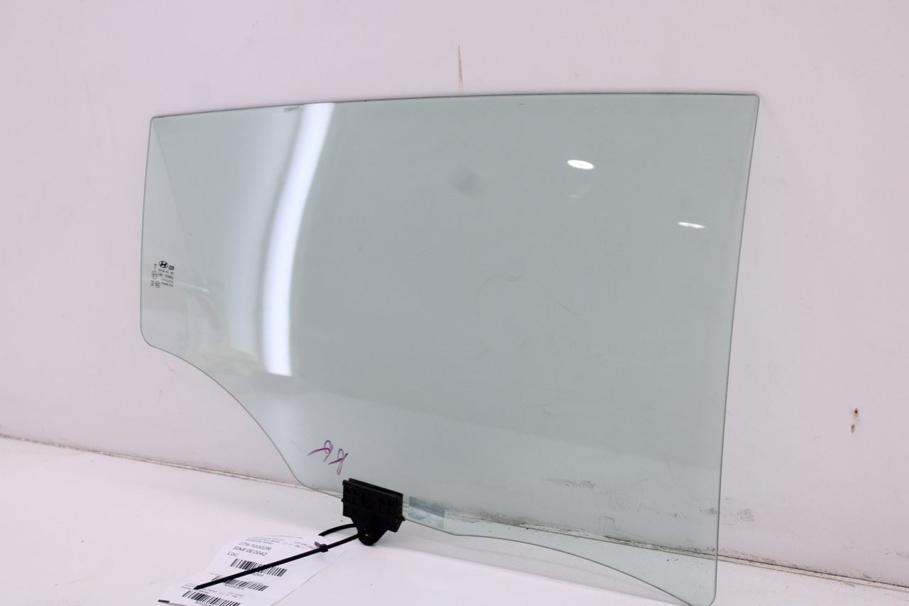 2019-2021 Hyundai Veloster Rear Right Door Window Movable Glass 83420-J3000 OEM2
