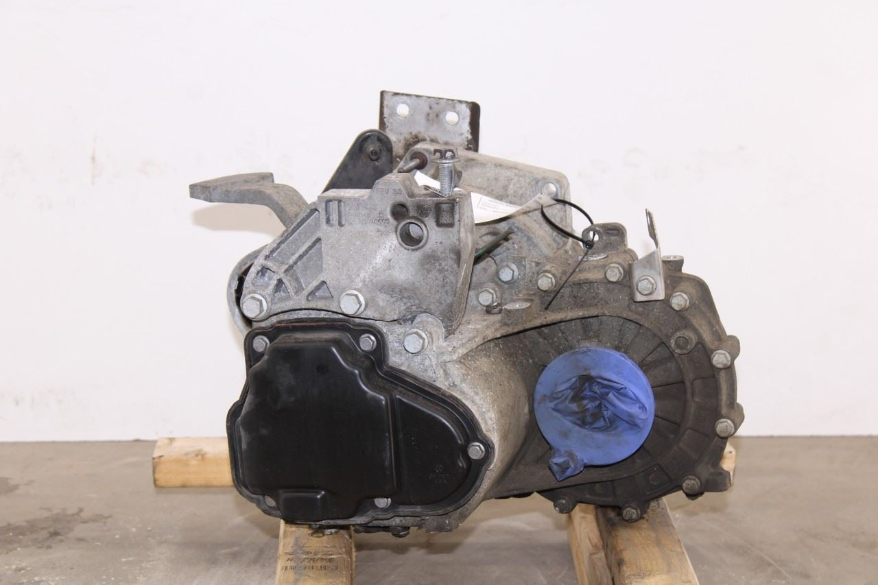 14-17 Volkswagen Jetta Sport 1.8L FWD 5-Spd Manual Transmission 128K 0A4300052P4