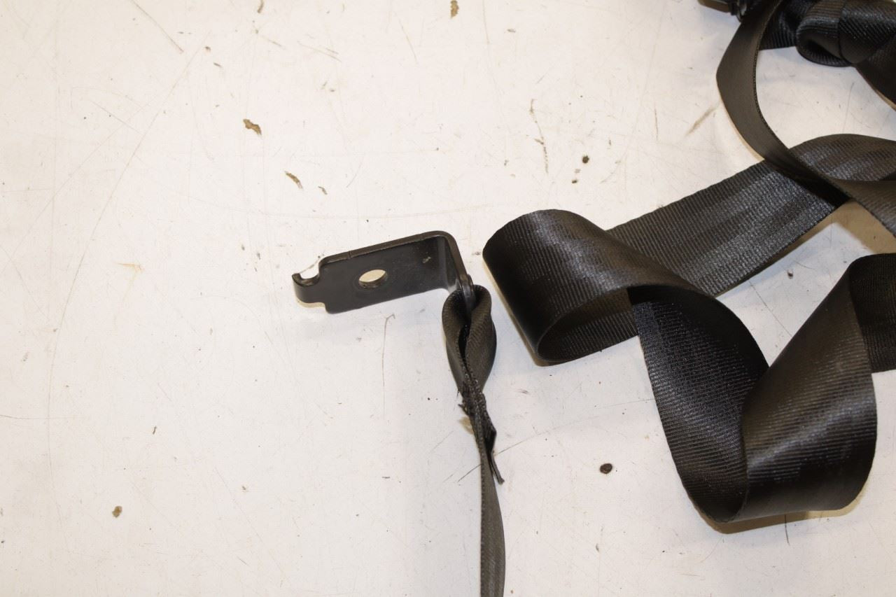 2018-24 Volkswagen Atlas S Rear Passenger Right Side 2nd Row Seat Belt Retractor - Alshned Auto Parts