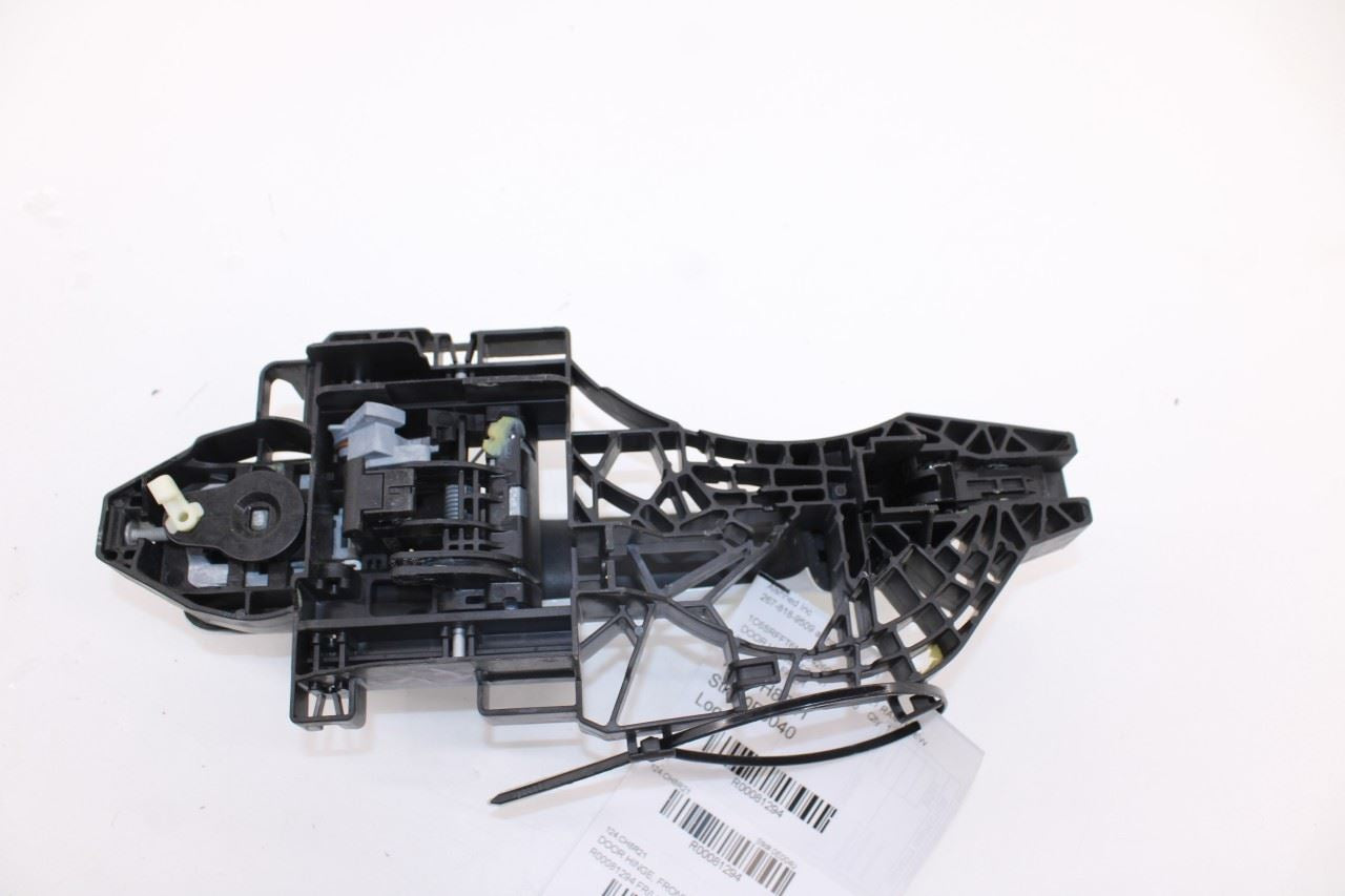 2019-24 Ram 1500 Big Horn Crew Cab 5.7L 4WD Front Left Side Door Exterior Handle5