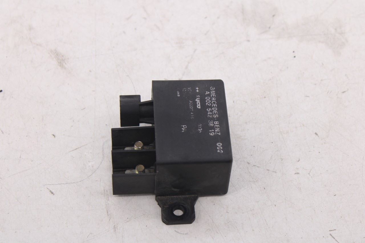 2003-2006 Mercedes-Benz E500 Battery Relay Control Module 002-542-38-19 OEM6