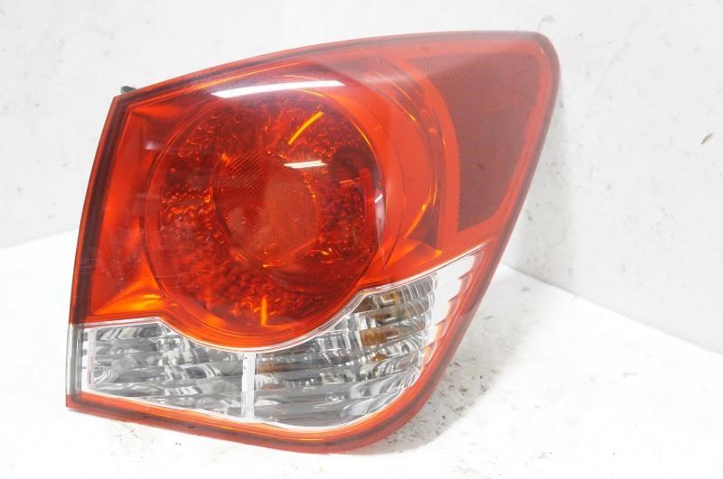 2011-2016 Chevrolet Cruze Rear Passenger Right Side Tail Light Lamp 94540777 OEM - Alshned Auto Parts