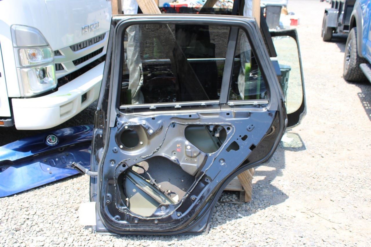 2014-2018 BMW X5 xDrive35i Rear Right Door Shell Panel w/ Glasses 41517386740 - Alshned Auto Parts