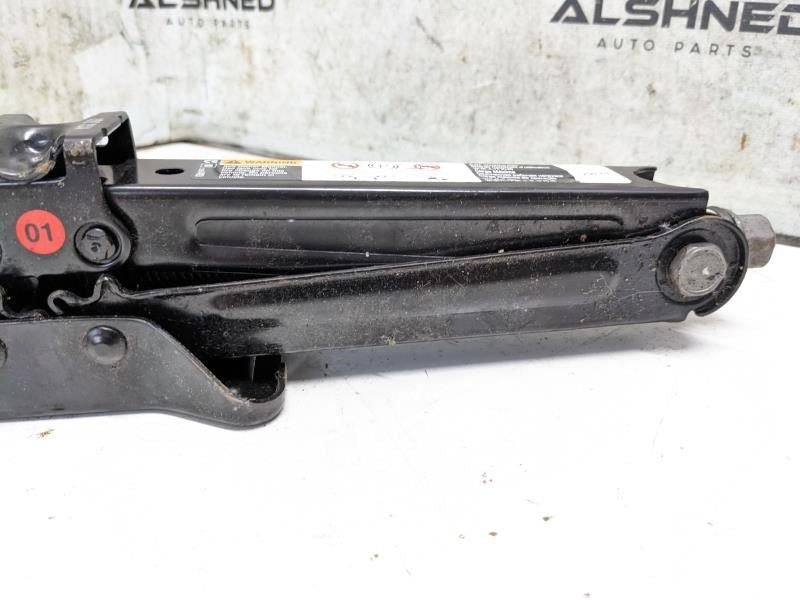 2015-2022 Chevrolet Trax Spare Tire Floor Jack 13581403 OEM - Alshned Auto Parts