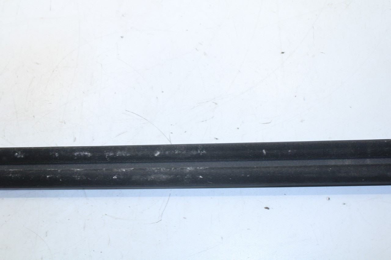 08-14 Dodge Challenger Front Right Door Belt Weatherstrip Pair 55399122AF *ReaD* - Alshned Auto Parts