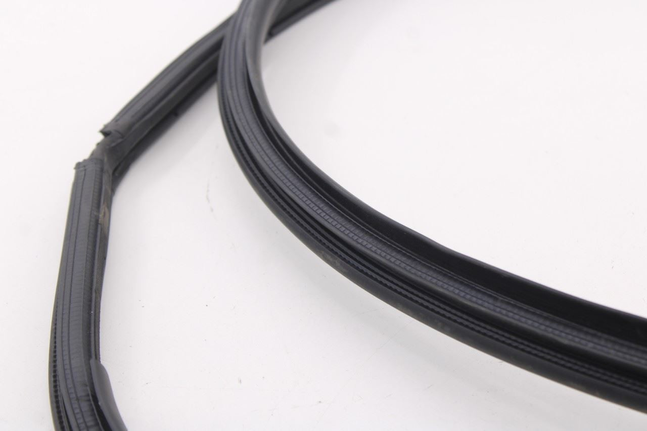 2020-2025 Toyota Corolla LE Rear Left Side Door Weatherstrip On Body 62332-023218