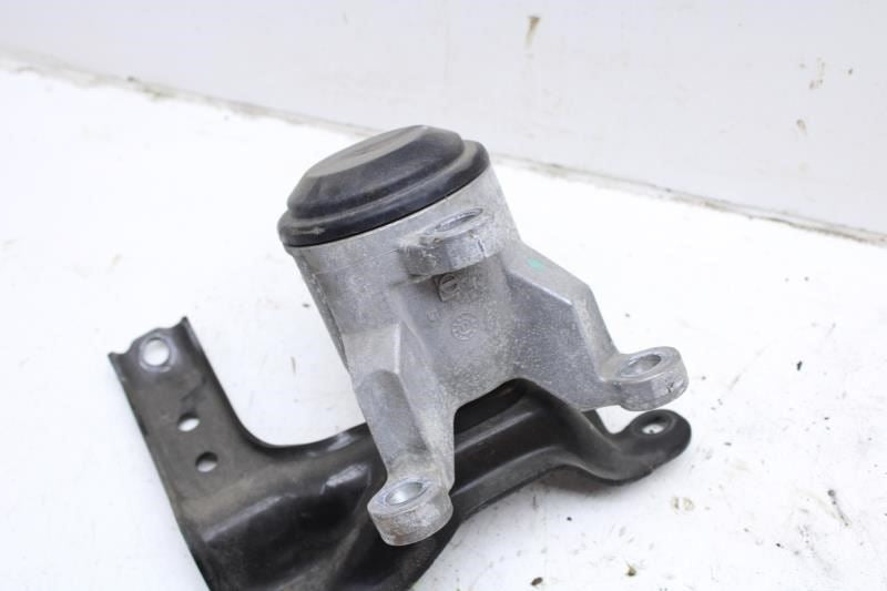 2014-20 Infiniti QX60 3.5L AWD Right Engine Mount Insulator Bracket 11210-3KA0A - Alshned Auto Parts