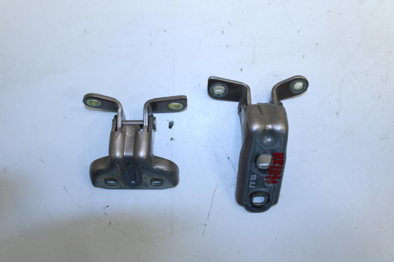 2017-20 Buick Encore Rear Right Side Door Hinge Upper and Lower Set 13501714 OEM - Alshned Auto Parts
