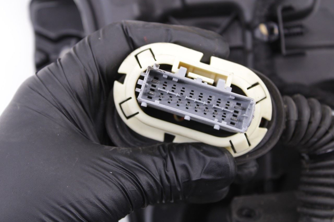 14-23 Jeep Cherokee Limited Rear Right Door Window Regulator w/ Carrier w/ Motor - Alshned Auto Parts