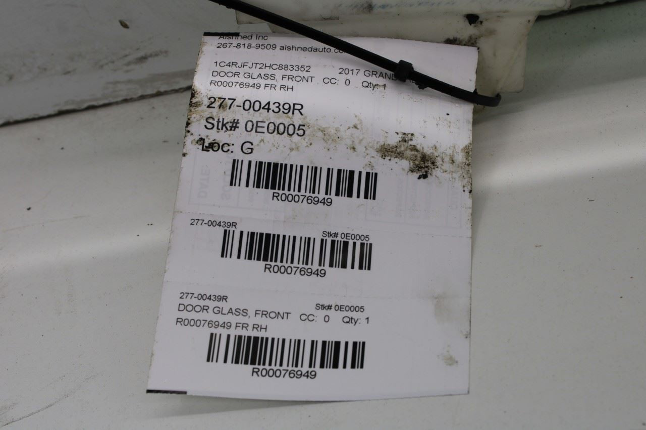 2011-2021 Jeep Grand Cherokee Summit Front Right Door Window Glass 68068670AE - Alshned Auto Parts