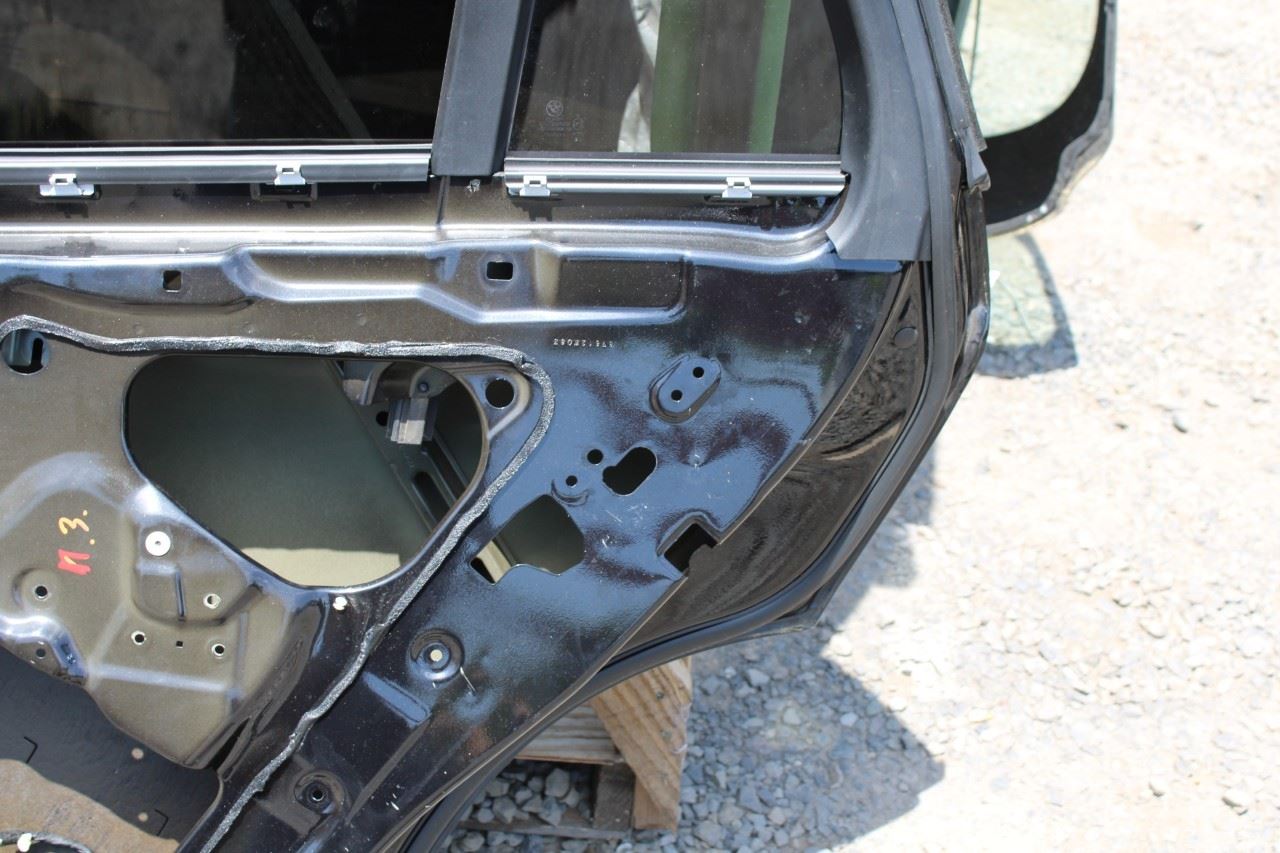 2014-2018 BMW X5 xDrive35i Rear Right Door Shell Panel w/ Glasses 41517386740 - Alshned Auto Parts