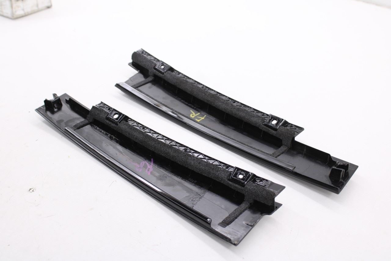18-24 Chevrolet Equinox Front and Rear Right Door B-Pillar Trim 84242447 *ReaD*9