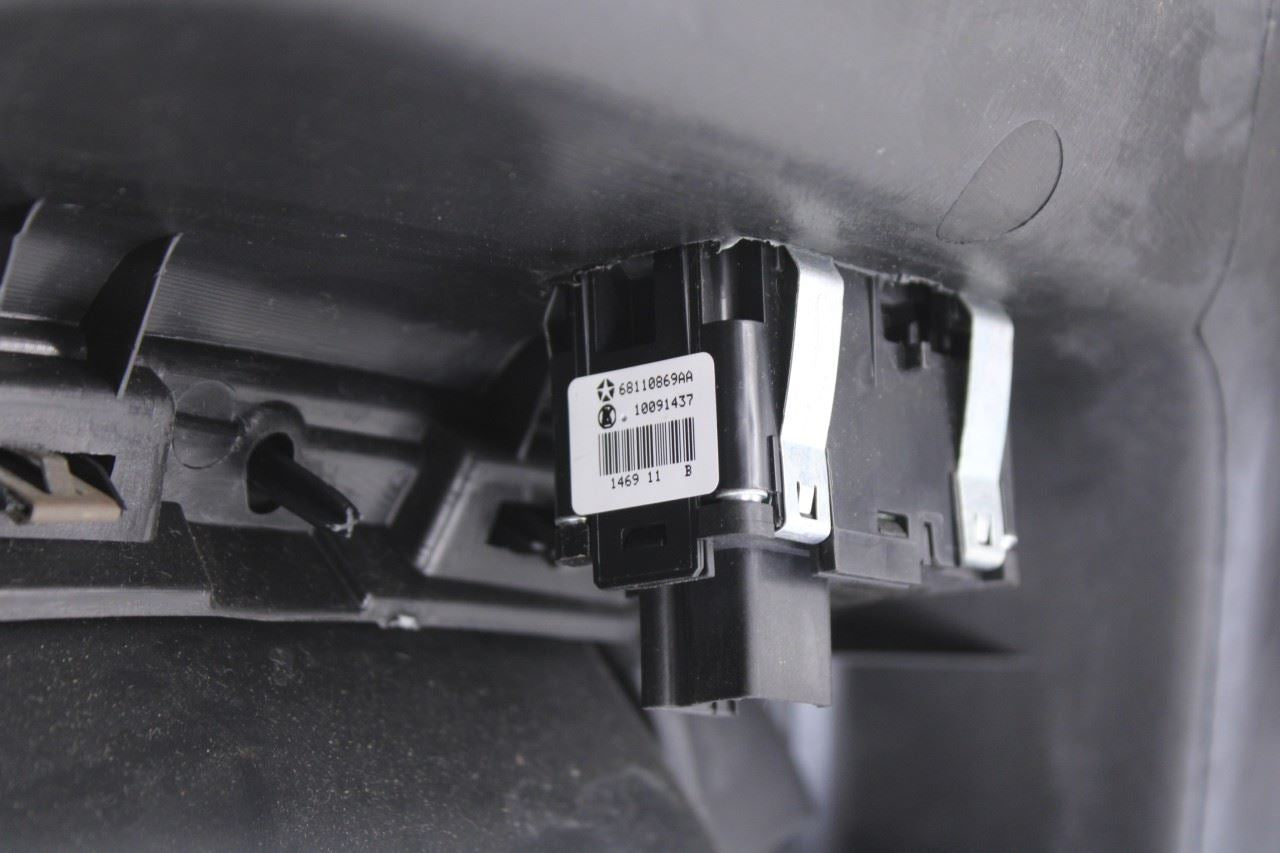 11-20 Dodge Grand Caravan SXT Rear Right Side Sliding Door Trim Panel 1UW12BD1AA - Alshned Auto Parts