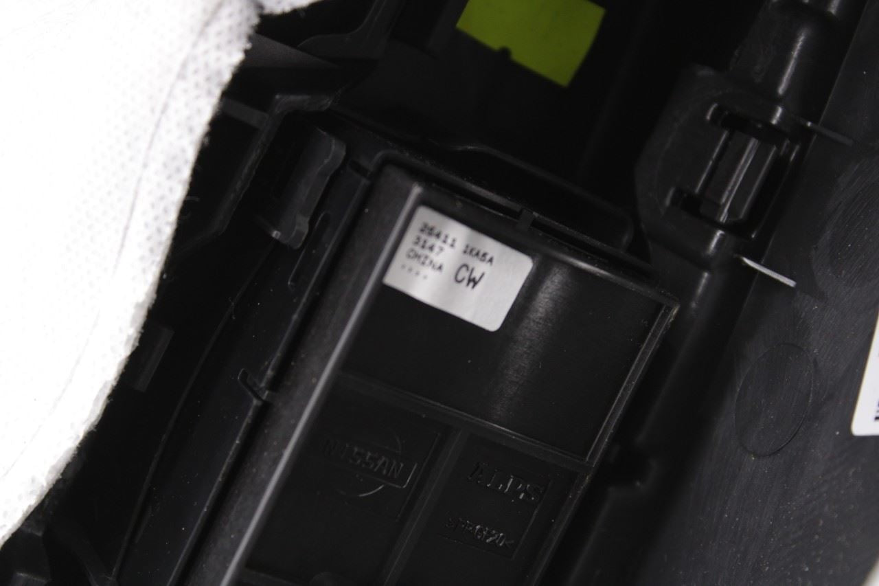 2016-2019 Nissan Sentra SL Front Right Side Door Trim Panel 80900-3SA3A OEM - Alshned Auto Parts