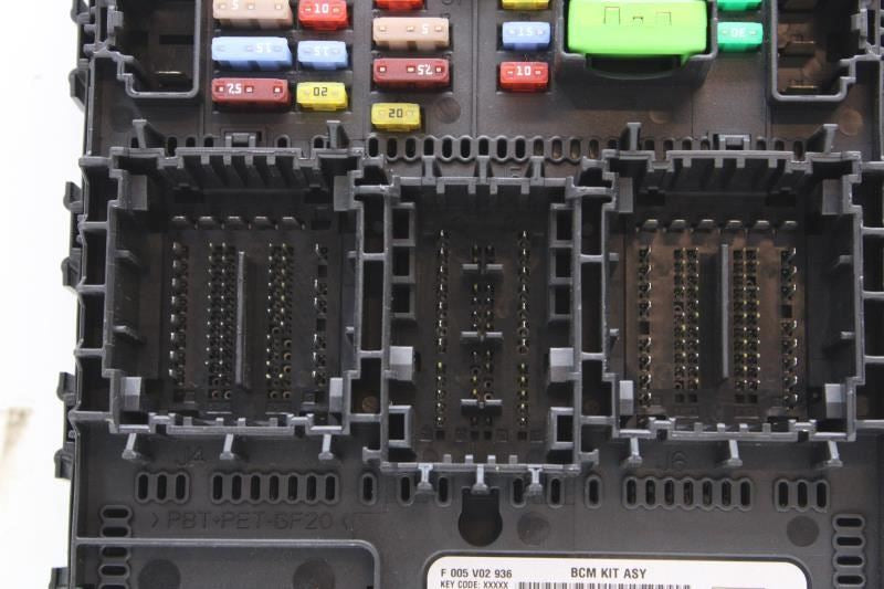 2021-2022 Ford EcoSport Cabin Fuse Box Body Control Module BCM JU5T-15604-FCH - Alshned Auto Parts