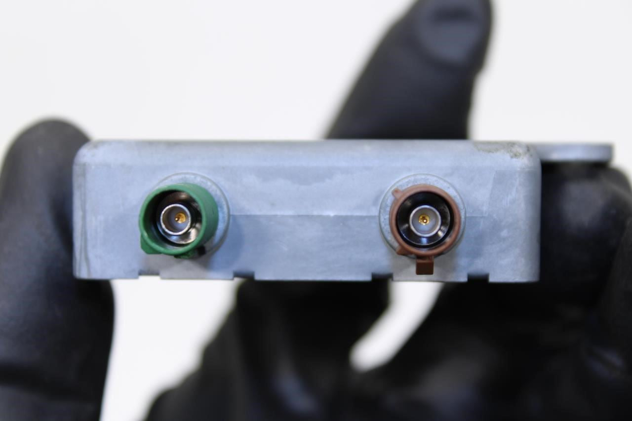 2007-2017 Mercedes-Benz S550 Antenna Amplifier Splitter Module 221-820-37-89 OEM - Alshned Auto Parts