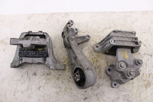 18-21 Chevrolet Equinox LT 1.5L FWD Engine Mount Bracket Set 84304334 OEM *ReaD*