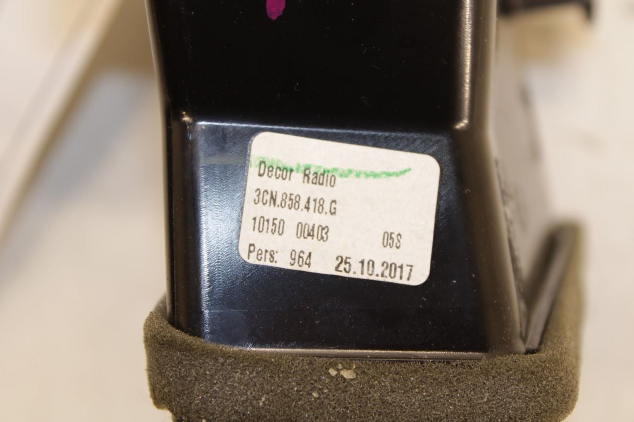 2018-2020 Volkswagen Atlas S Dash Center Screen Bezel Trim w/ Air Vents Grilles - Alshned Auto Parts