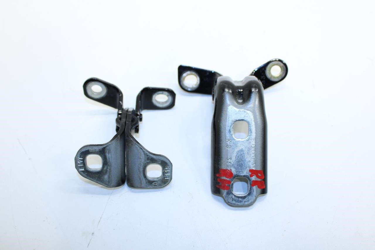 18-24 GMC Terrain Denali Rear Right Side Door Hinge Upper and Lower 13590932 OEM - Alshned Auto Parts
