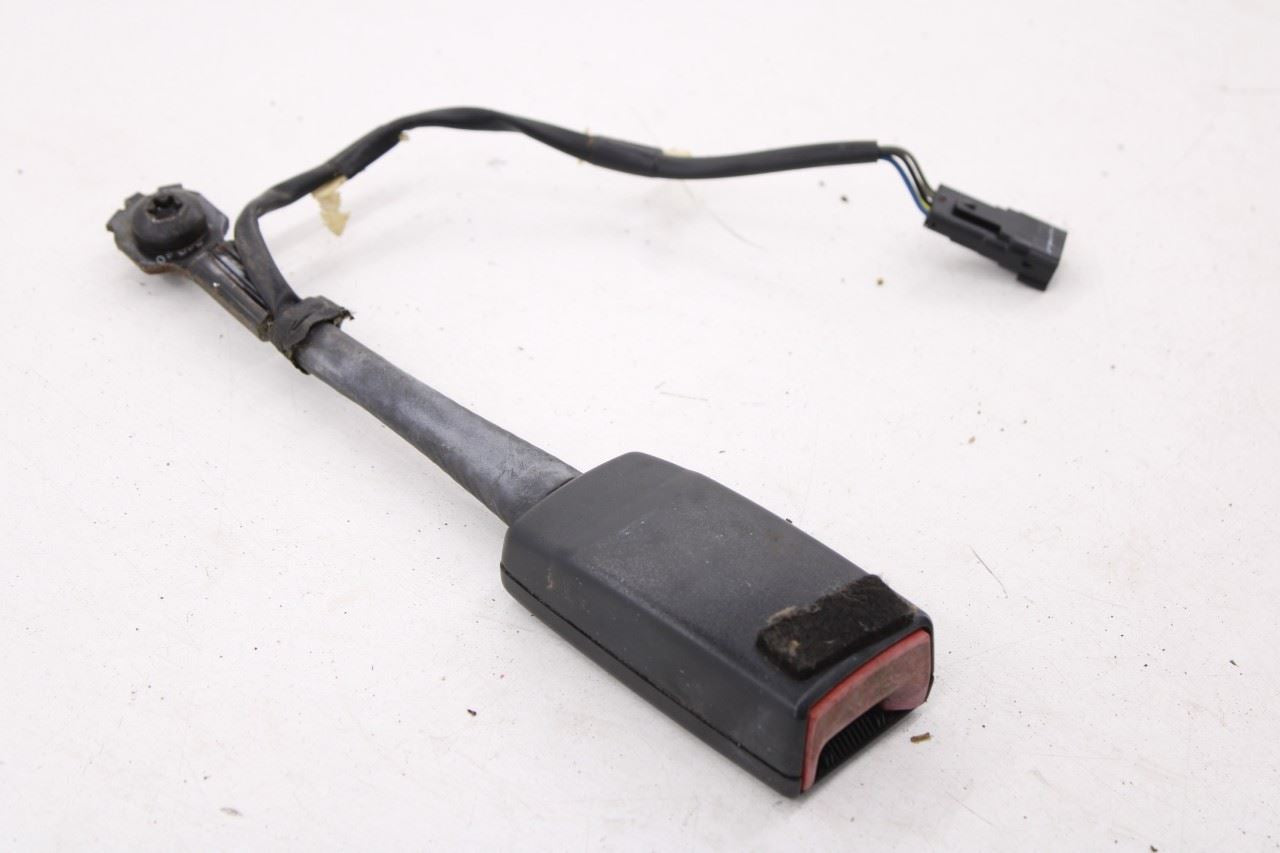 2015-23 Ford Mustang Convertible V6 Front Passenger Right Side Seat Belt Buckle2