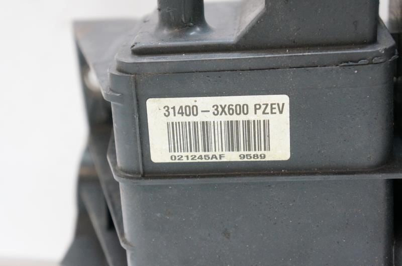 2011-15 Hyundai Elantra Fuel Vapor Evaporator Emission Canister 31400-3X600 OEM - Alshned Auto Parts