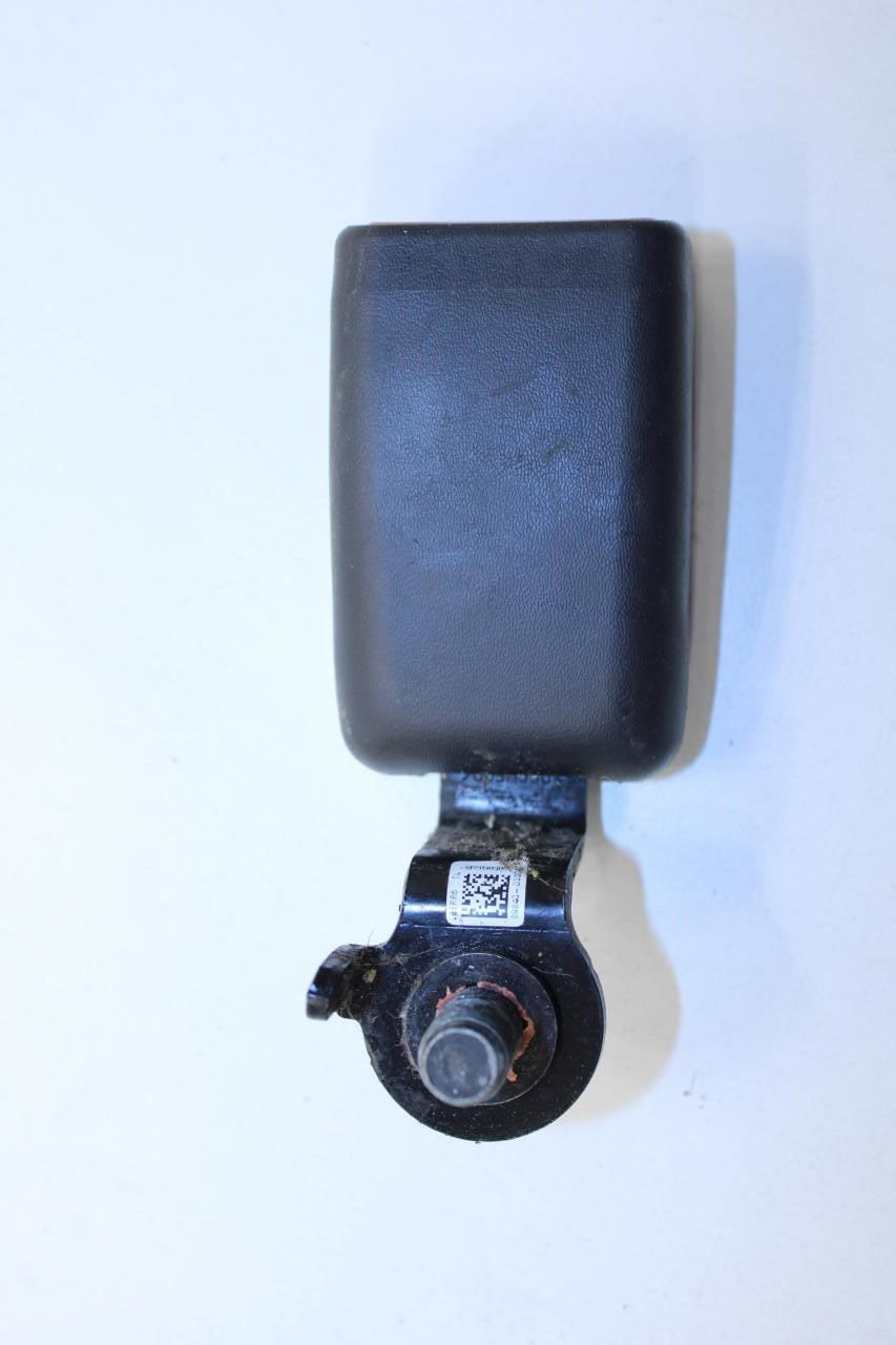 2015-21 Hyundai Tucson Value Rear RH and LH Center 2nd Row Seat Belt Buckle Set - Alshned Auto Parts