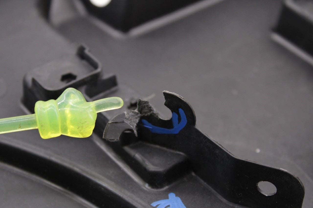 17-24 Chrysler Pacifica Limited Rear Left Door Window Regulator w/ Carrier *ReaD - Alshned Auto Parts