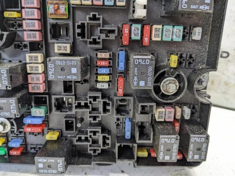 2019 Chrysler Pacifica Fuse Box Relay Power Distribution Block 68406350AA OEM - Alshned Auto Parts