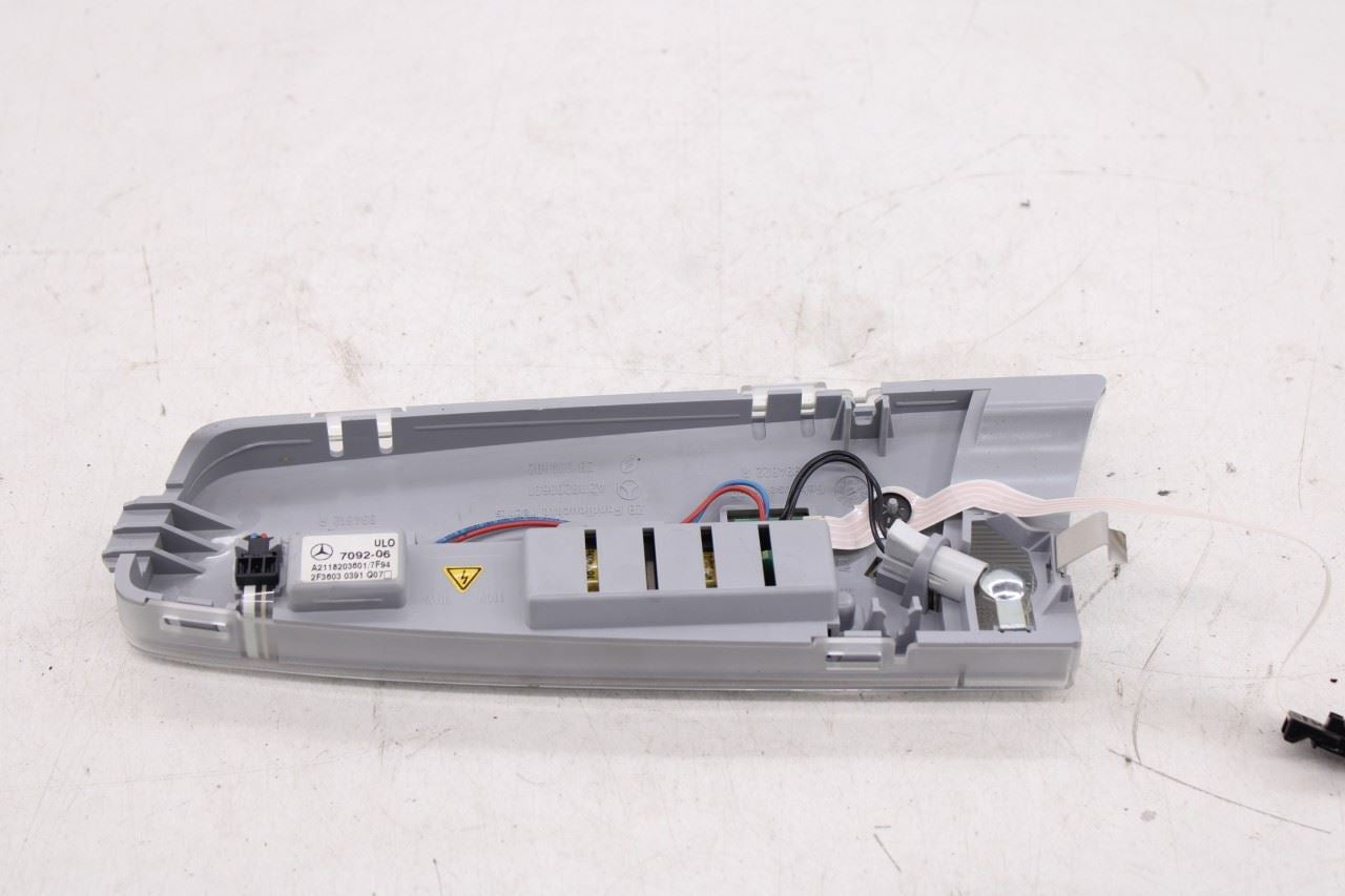 02-09 Mercedes-Benz E500 5.0L RWD Right Side Center Overhead Reading Light Lamp - Alshned Auto Parts