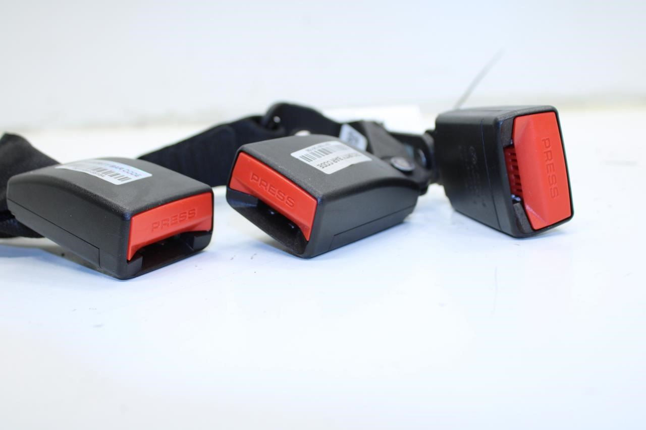 2015-16 BMW 435i Rear Center RH and LH 2nd Row Seat Belt Buckle Set 72117375445 - Alshned Auto Parts