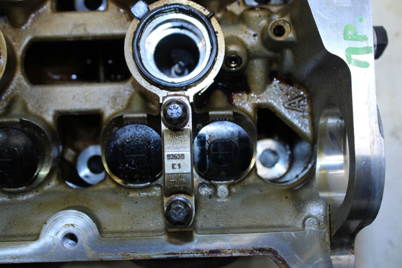 11-16 Porsche Panamera 4 3.6L AWD Right Side Engine Cylinder Head 948-105-260-2R - Alshned Auto Parts