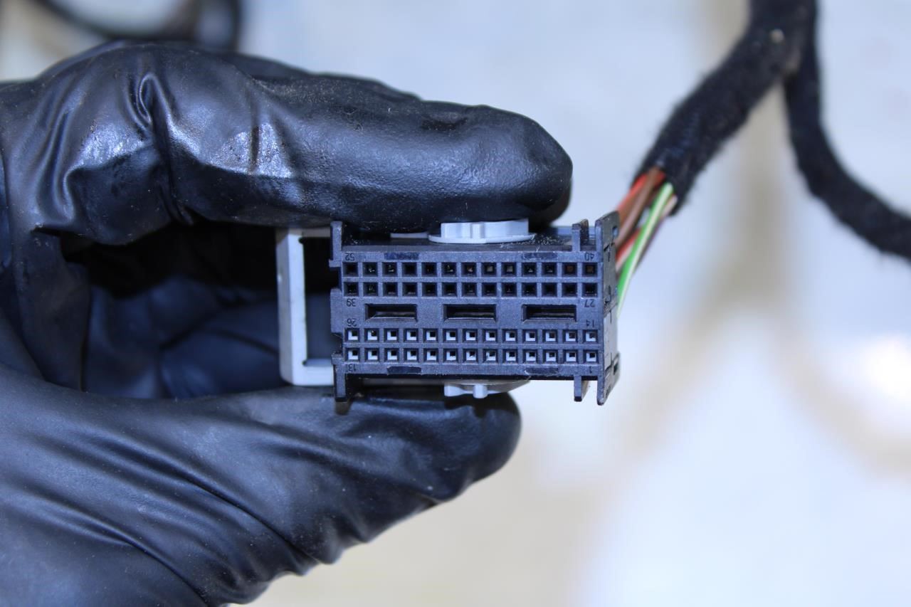 07-13 Mercedes-Benz S550 Front RH Seat Lower Frame w/ Cushion 221-910-04-80 OEM - Alshned Auto Parts