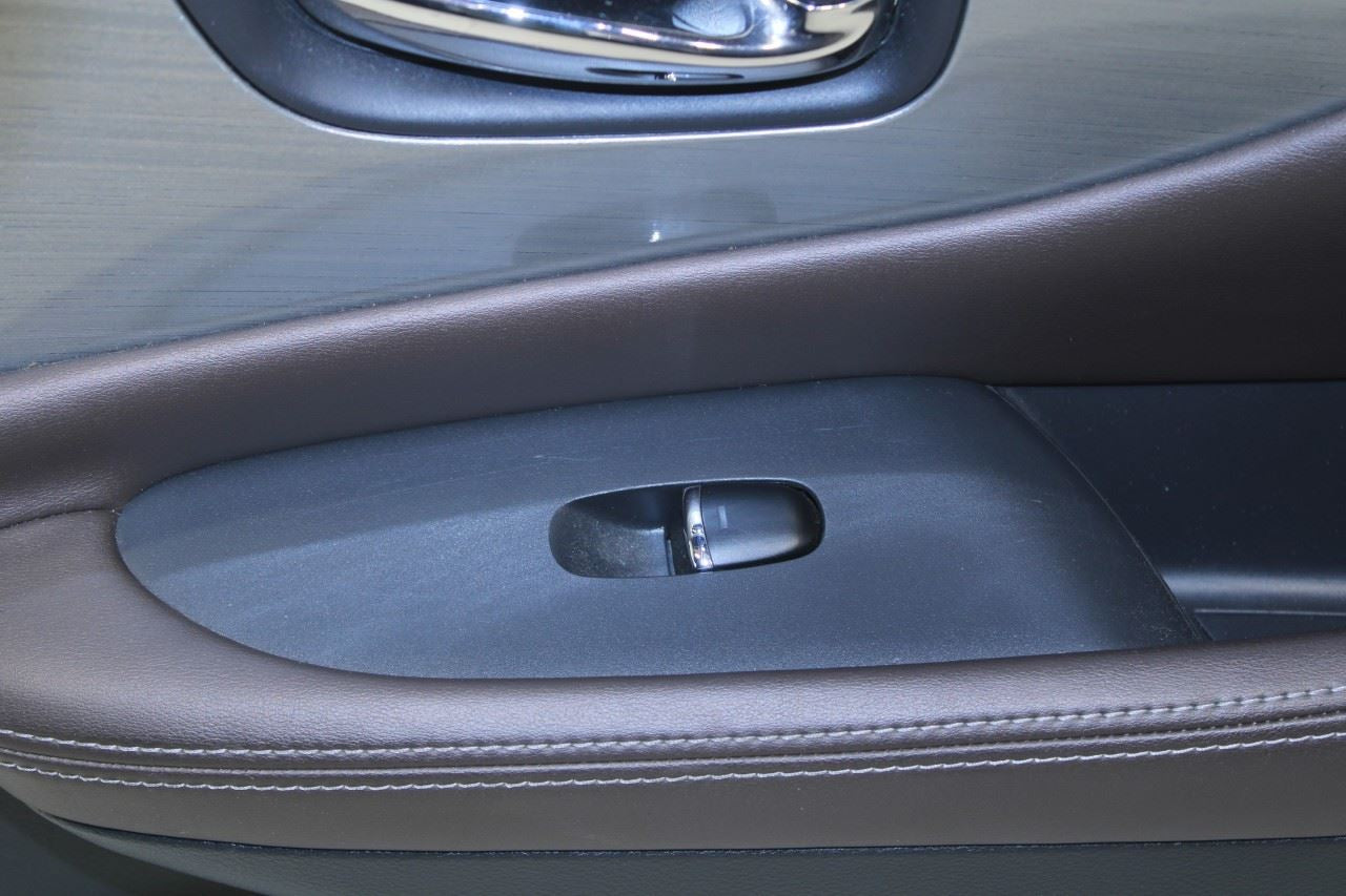 2015-2019 Nissan Murano Platinum Rear Right Side Door Trim Panel 82900-5AA2D OEM - Alshned Auto Parts