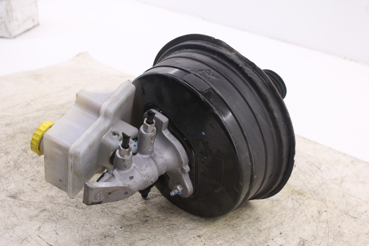 2014-15 Dodge Durango SXT 3.6L Power Brake Booster w/ Master Cylinder 68190182AG0