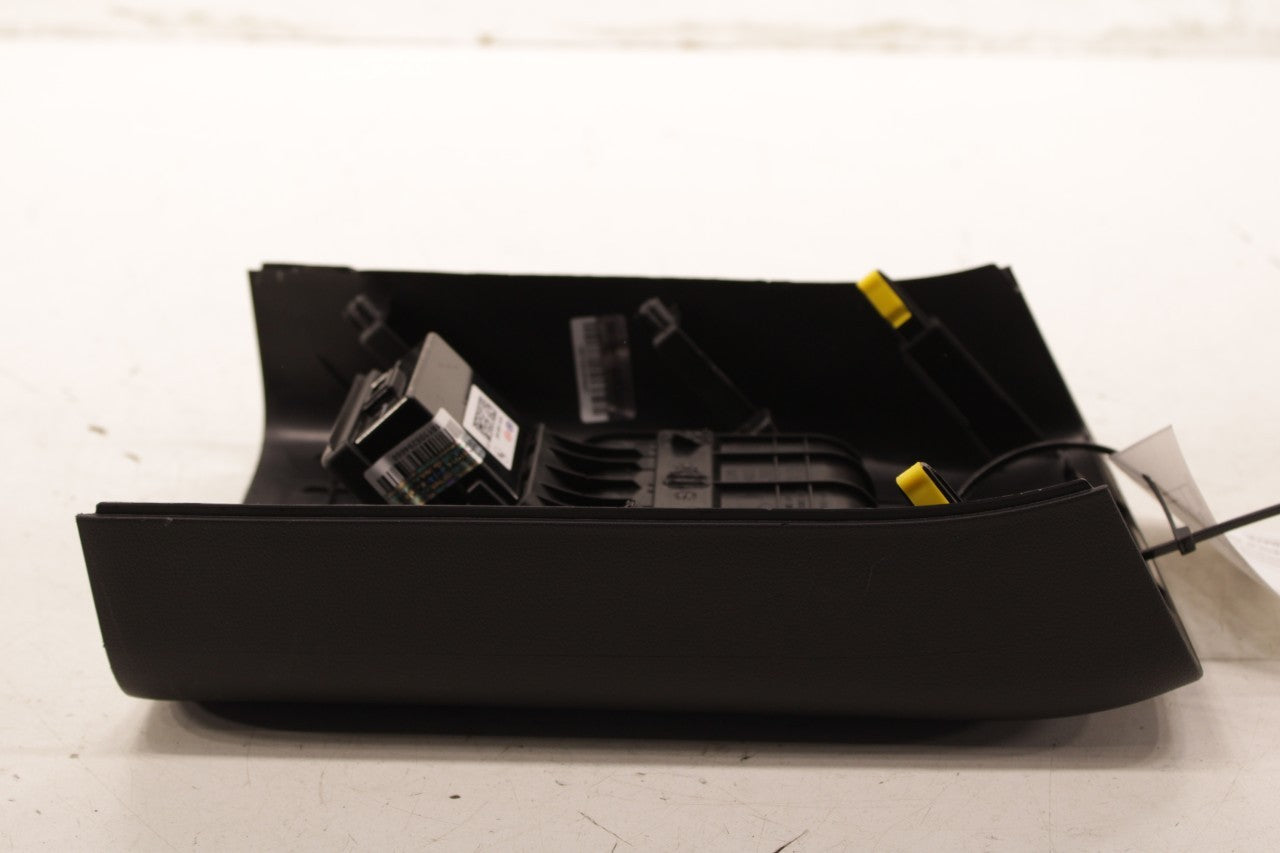 2022-2024 Hyundai Tucson SEL Console Rear Back Panel w/ USB Port 84640-CW000-NNB - Alshned Auto Parts