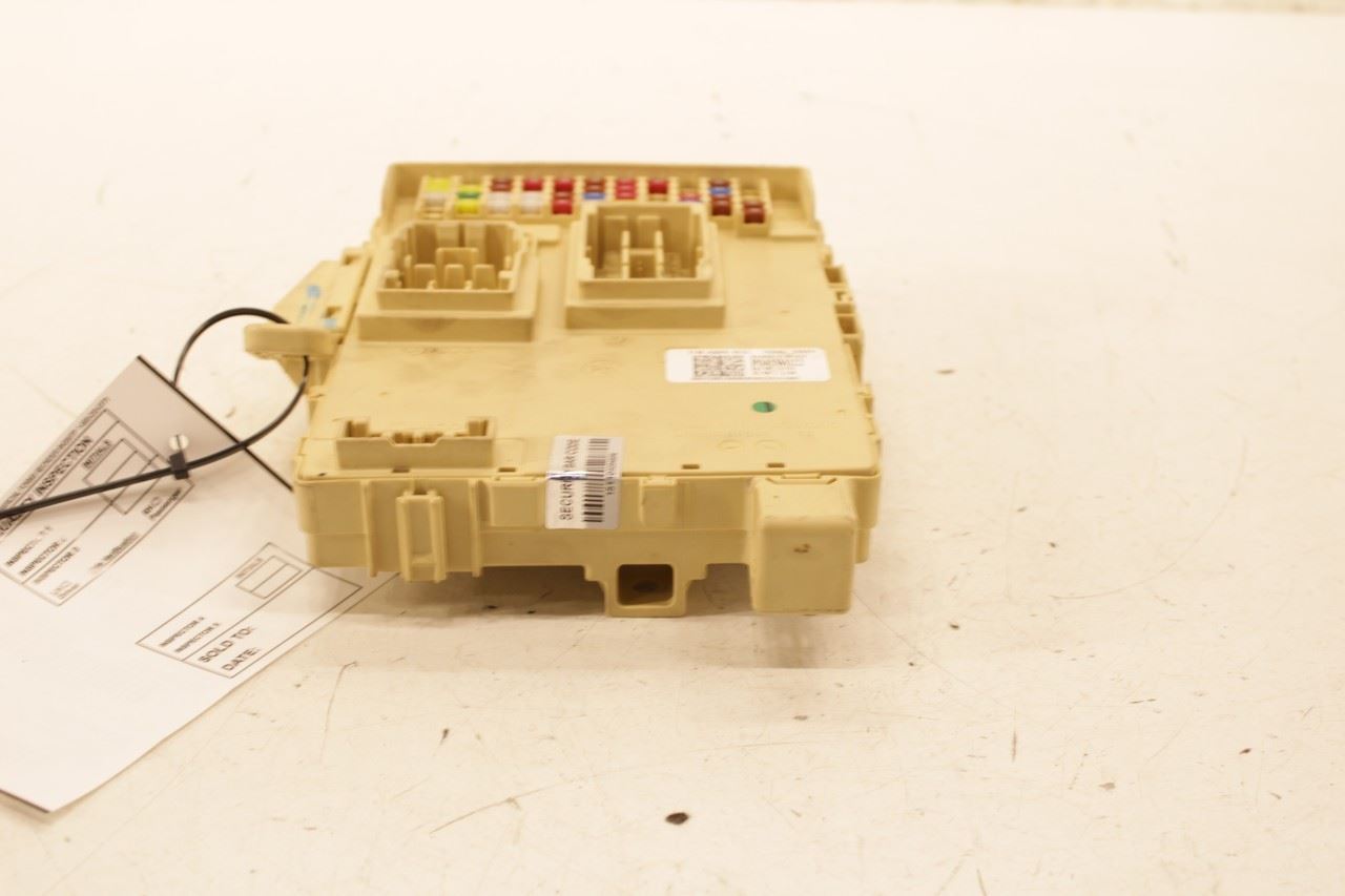 2022-23 Hyundai Tucson SEL 2.5L Cabin Instrument Panel Fuse Relay Junction Block - Alshned Auto Parts